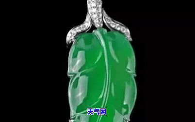 翡翠大佛牌配什么链子好-翡翠大佛牌配什么链子好看