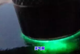 翡翠和黄金搭配，黄金与翡翠的完美结合：探索奢华珠宝的世界