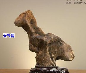 果绿翡翠是什么色，「什么是果绿翡翠？」——揭开这种神秘绿色宝石的面纱