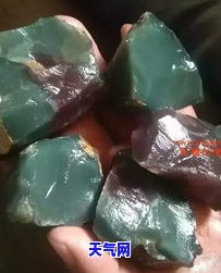 金龙鱼玉石寓意-金龙鱼玉石寓意是什么