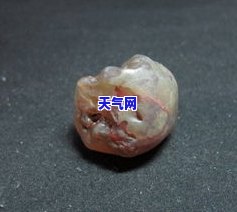 翡翠弥勒佛：都配有肚脐眼吗？其价值与来源如何？