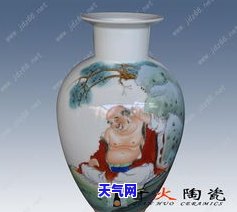 翡翠花瓶摆件价格，精美翡翠花瓶摆件，高贵大气，收藏价值极高！