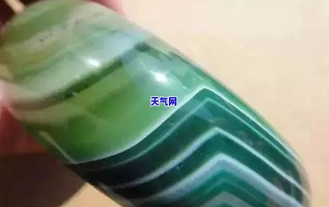 玛瑙玉髓和冰种翡翠的区别，解密玛瑙玉髓与冰种翡翠：如何区分这两种珍贵宝石？