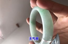 高古玉翡翠手镯价值多少钱？详解价格与图片