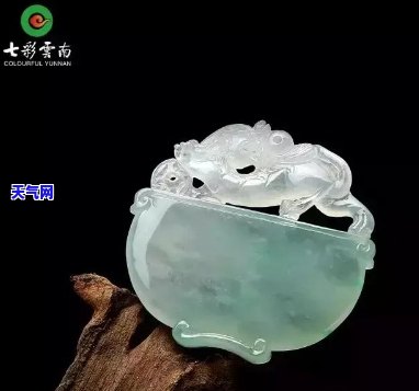 翡翠金色飘花值钱吗图片-翡翠金色飘花值钱吗图片大全