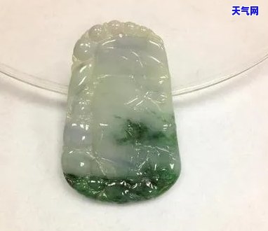 翡翠蝙蝠和竹节寓意深远：解析其象征意义与文化内涵